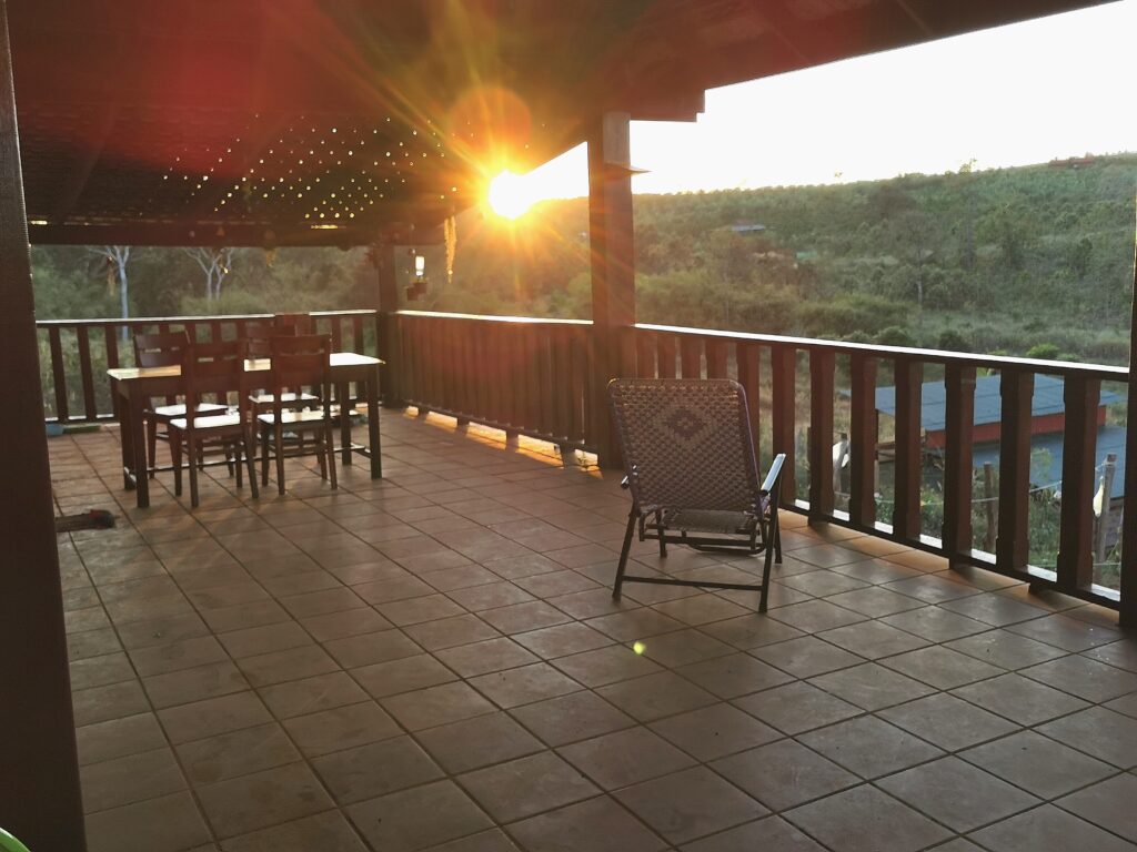 Couché de soleil sur la terrasse